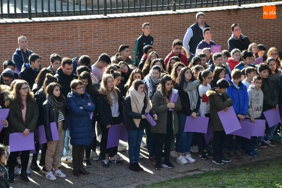 Foto 11 - El IES Fray Diego Tadeo &lsquo;Abre la puerta&rsquo; a acabar con la violencia de g&eacute;nero  