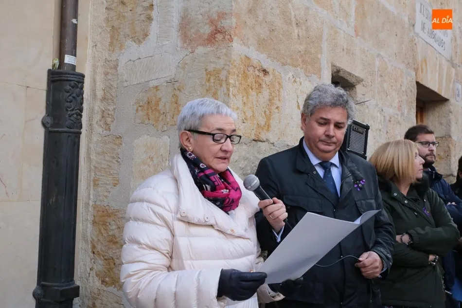 Foto 5 - Alumnos del Fray Luis de Le&oacute;n se suman a los actos Contra la Violencia de G&eacute;nero del Colegio de...