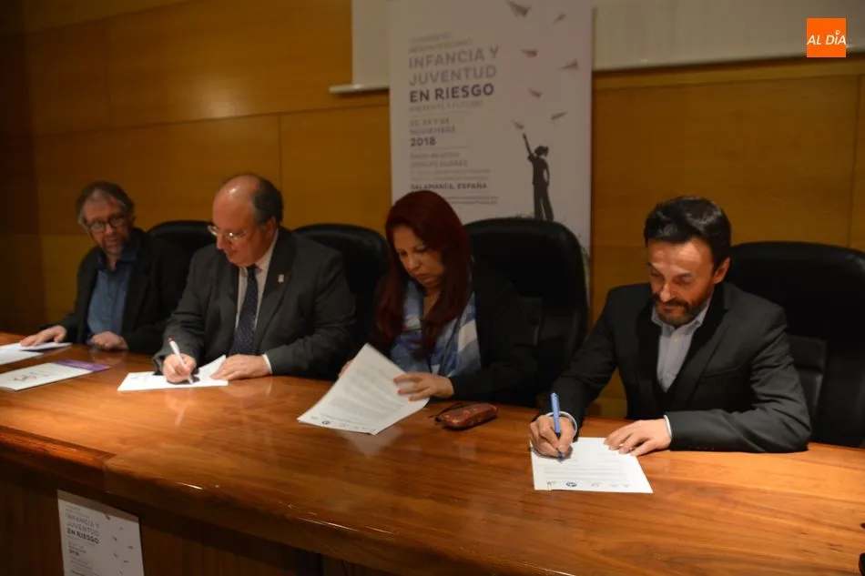 Foto 4 - La Universidad y tres ONG firman un convenio para garantizar los derechos de los ni&ntilde;os  