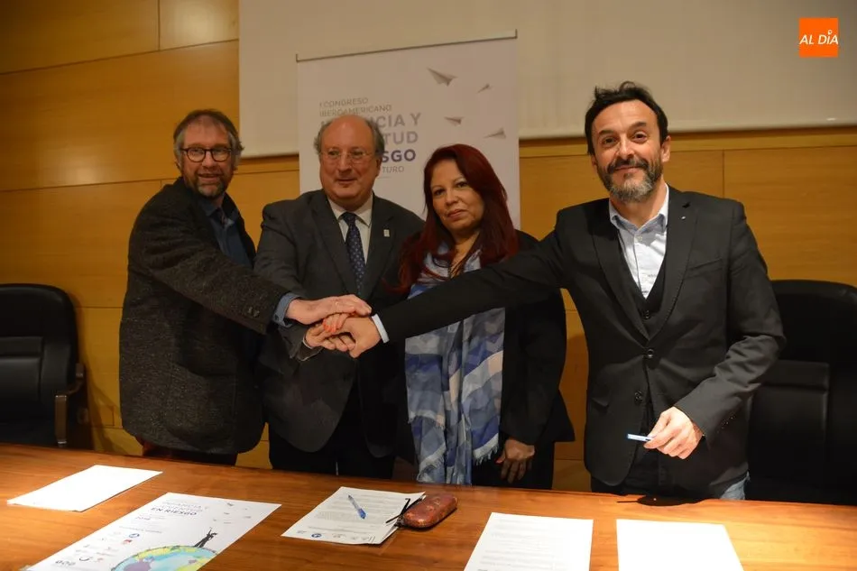 Foto 3 - La Universidad y tres ONG firman un convenio para garantizar los derechos de los ni&ntilde;os  