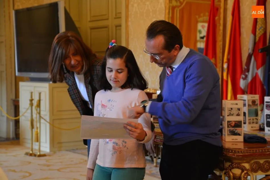 Foto 7 - El Ayuntamiento y Aqualia entregan los premios de la 16&ordf; edici&oacute;n del Concurso Infantil sobre la...