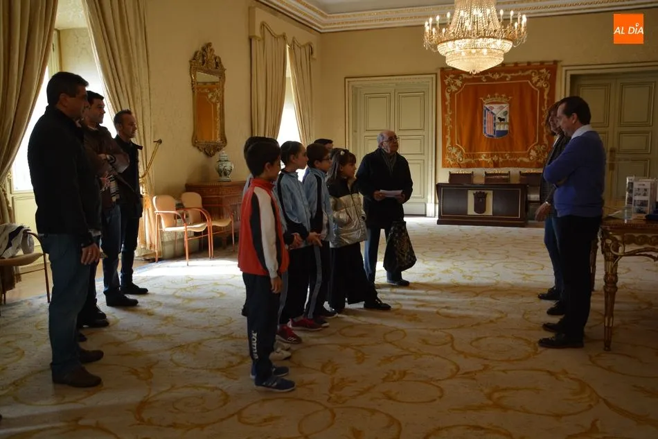 Foto 2 - El Ayuntamiento y Aqualia entregan los premios de la 16&ordf; edici&oacute;n del Concurso Infantil sobre la...
