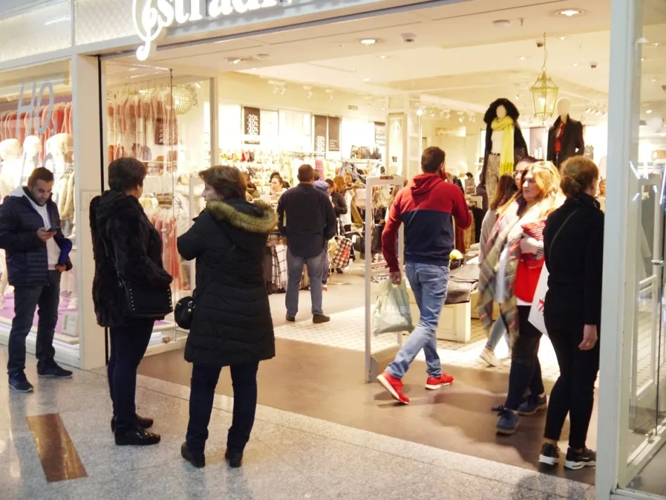 Foto 9 - Los descuentos del Black Friday contin&uacute;an en el Centro Comercial El Tormes este fin de semana  