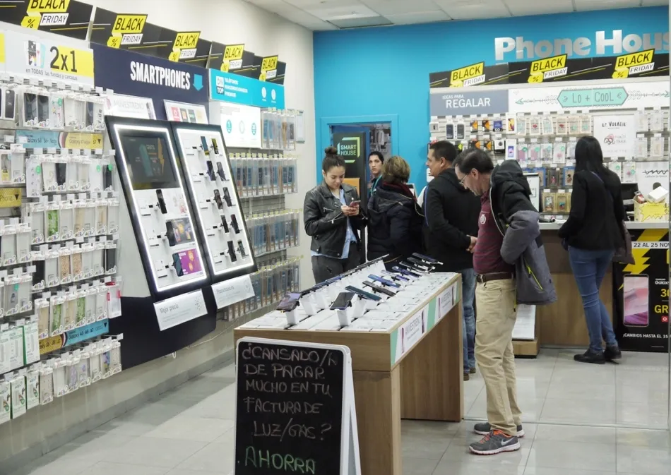 Foto 2 - Los descuentos del Black Friday contin&uacute;an en el Centro Comercial El Tormes este fin de semana  