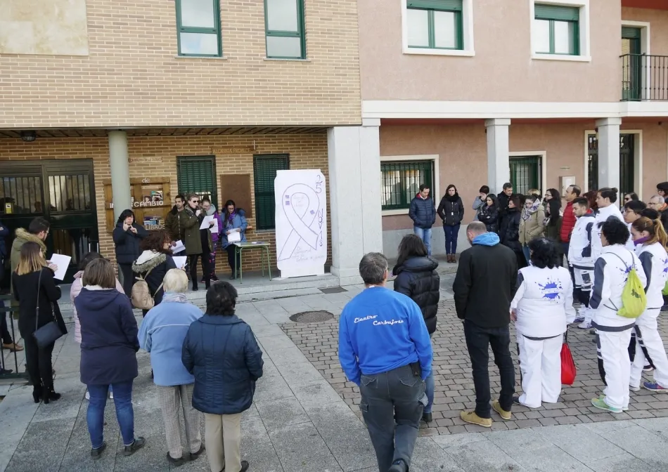 Foto 5 - Carbajosa recuerda la necesidad de denunciar cualquier manifestaci&oacute;n de violencia ejercida contra...