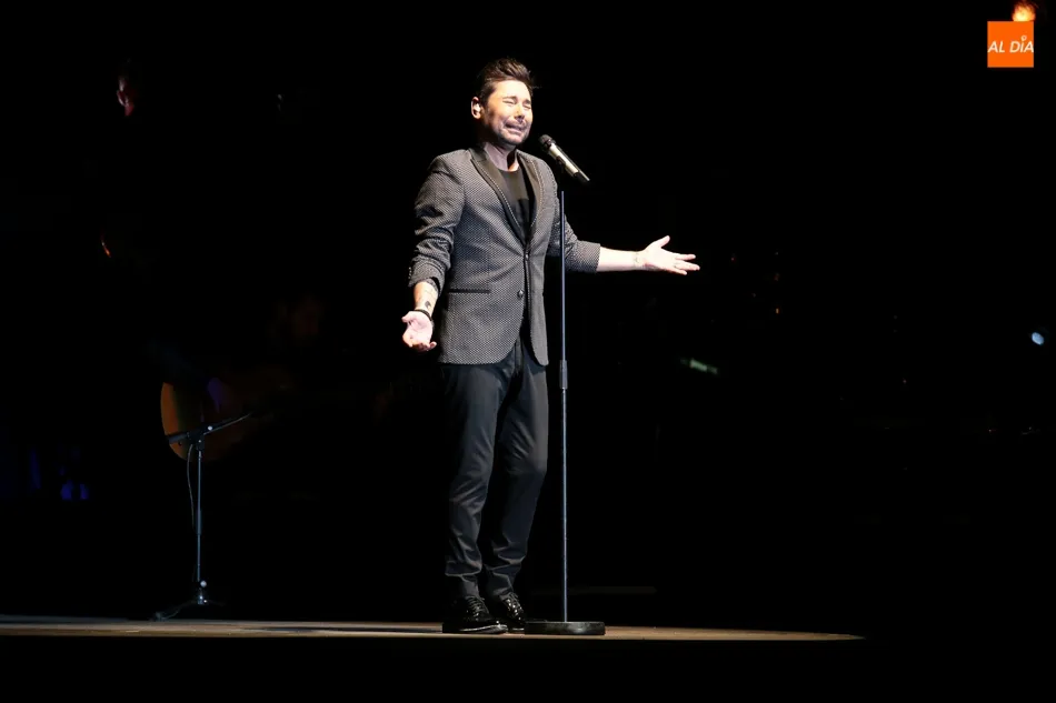 Foto 5 - Miguel Poveda triunfa en Salamanca con su enfoque &lsquo;Enlorquecido&rsquo;
