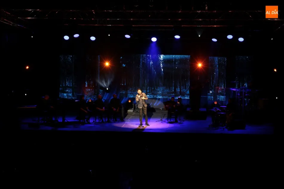 Foto 4 - Miguel Poveda triunfa en Salamanca con su enfoque &lsquo;Enlorquecido&rsquo;