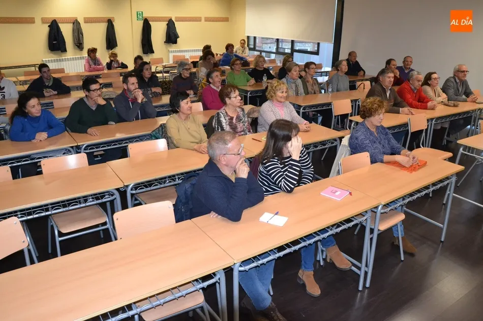 Foto 7 - El programa UniverCiudad se adentra en el nanocosmos de la mano del CSIC  