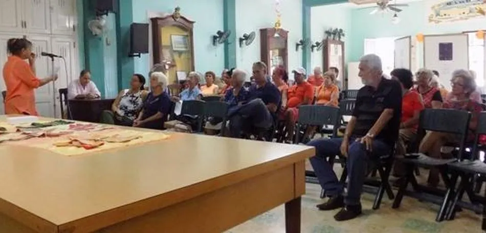 Foto 3 - El Club Villarino de La Habana celebra el &lsquo;D&iacute;a contra la violencia de la mujer&rsquo;  