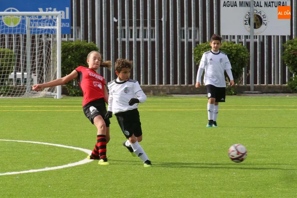 Foto 9 - Resultados, clasificaciones e im&aacute;genes del f&uacute;tbol base provincial