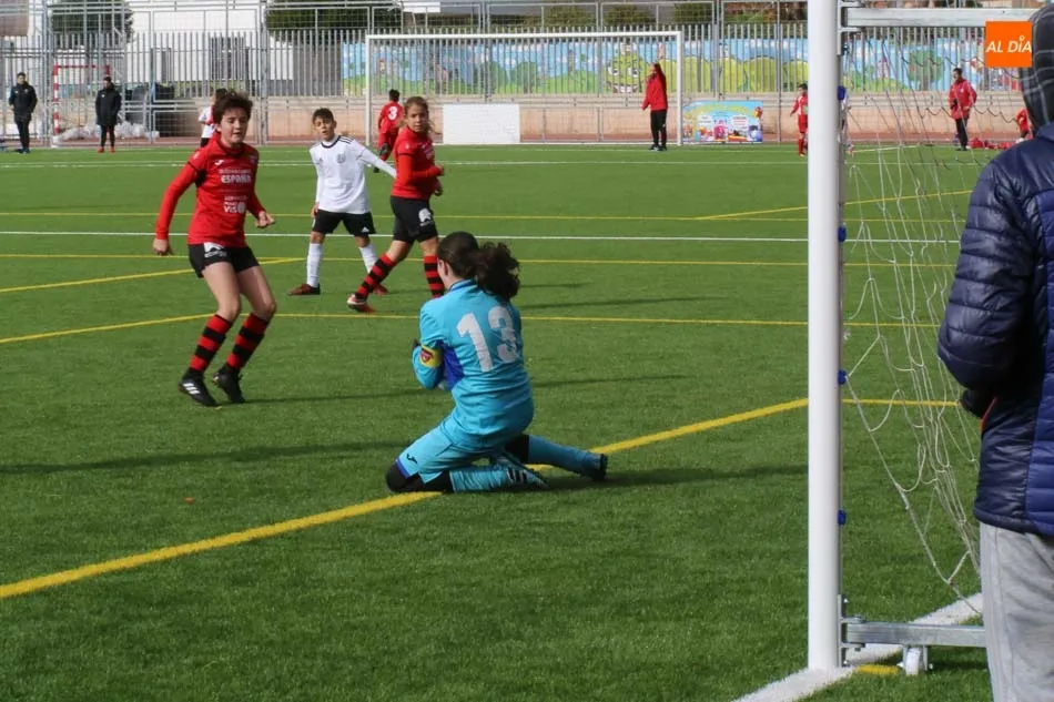 Foto 4 - Resultados, clasificaciones e im&aacute;genes del f&uacute;tbol base provincial