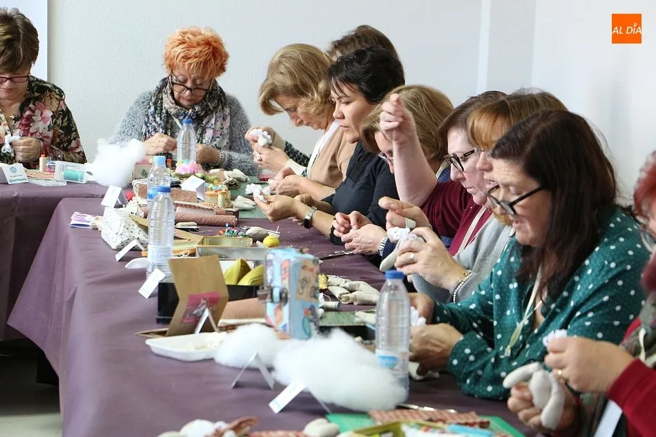 Foto 9 - Mujeres de toda la provincia se dan cita en el I Encuentro de Patchwork