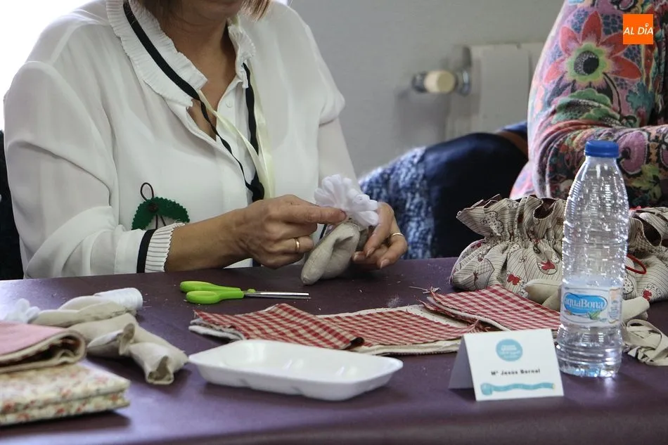 Foto 7 - Mujeres de toda la provincia se dan cita en el I Encuentro de Patchwork