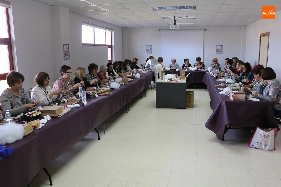 Foto 2 - Mujeres de toda la provincia se dan cita en el I Encuentro de Patchwork