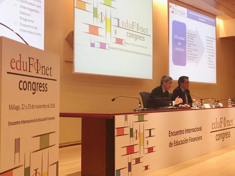 Foto 3 - M&aacute;s de 250 personas asisten al Congreso Internacional de Educaci&oacute;n Financiera de Edufinet  