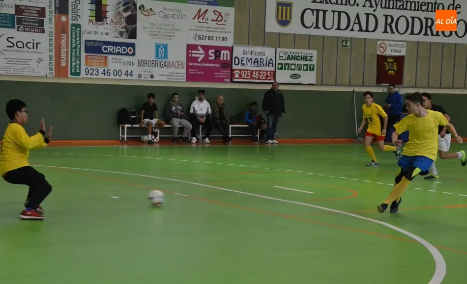 Foto 9 - Resultados desiguales para los equipos de Vitigudino de f&uacute;tbol sala en los Juegos Escolares&nbsp;