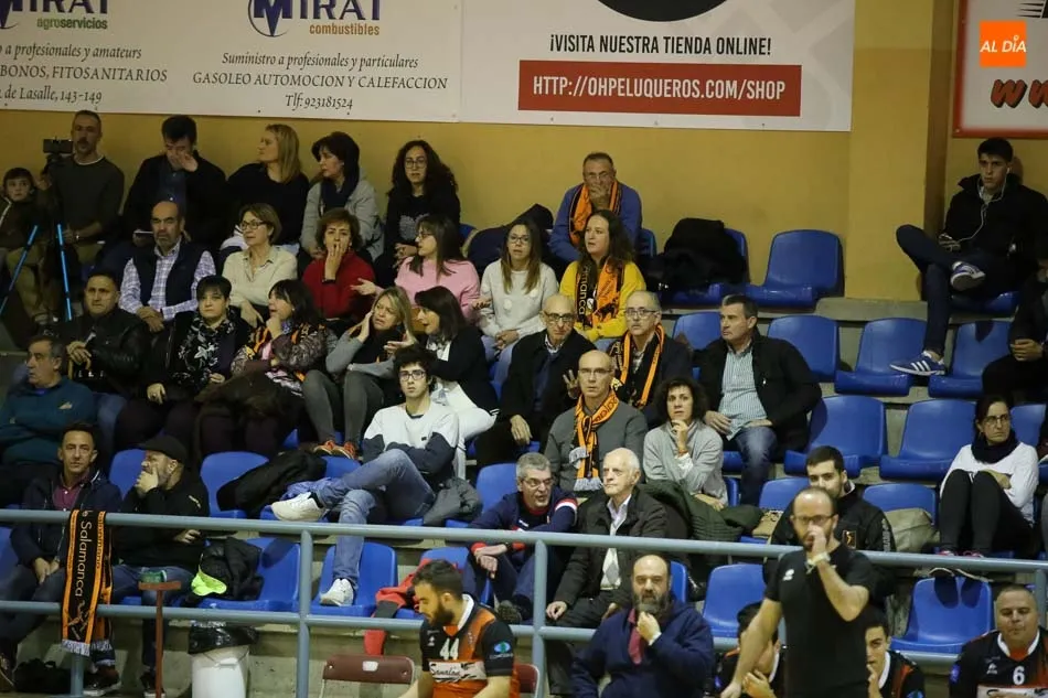 Foto 3 - El Balonmano Ciudad de Salamanca empata (22-22) en un disputado encuentro ante el Cuatro Valles