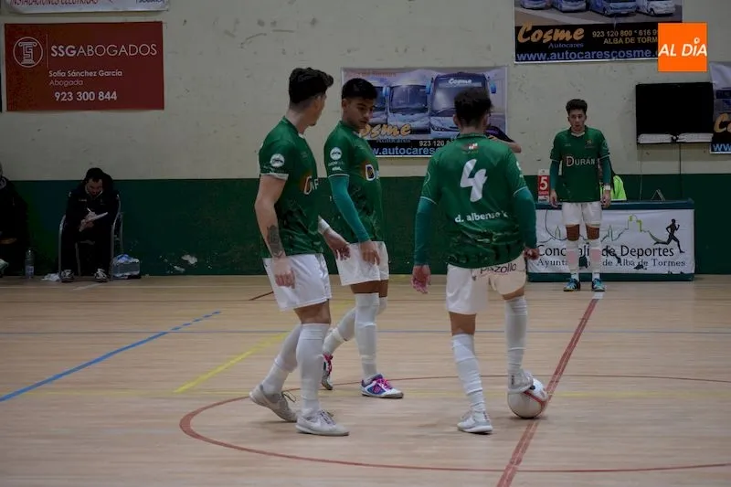 Foto 9 - El Piensos Dur&aacute;n Albense vuelve a la senda de la victoria ante el Puertas Deyma (8-2)
