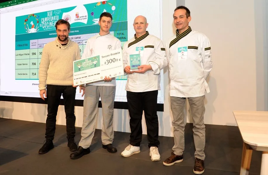 Foto 6 - Sheila Garc&iacute;a Sanz se hace con el primer premio en el Campeonato Regional de Cocina &nbsp;  