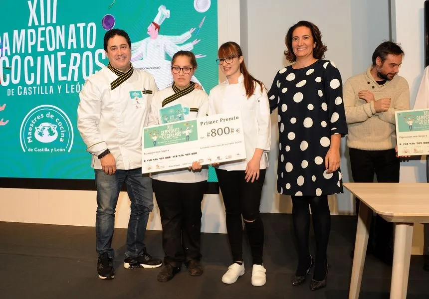 Foto 5 - Sheila Garc&iacute;a Sanz se hace con el primer premio en el Campeonato Regional de Cocina &nbsp;  