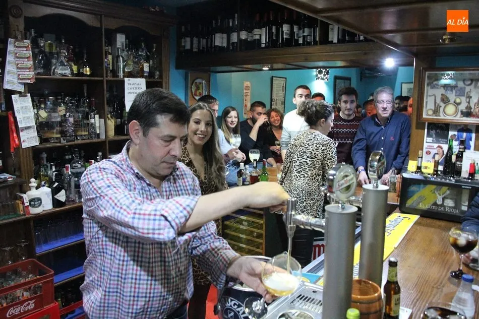 Foto 10 - Dani Fontecha pone un excelente broche a los mon&oacute;logos de la Cafeter&iacute;a Imperial  