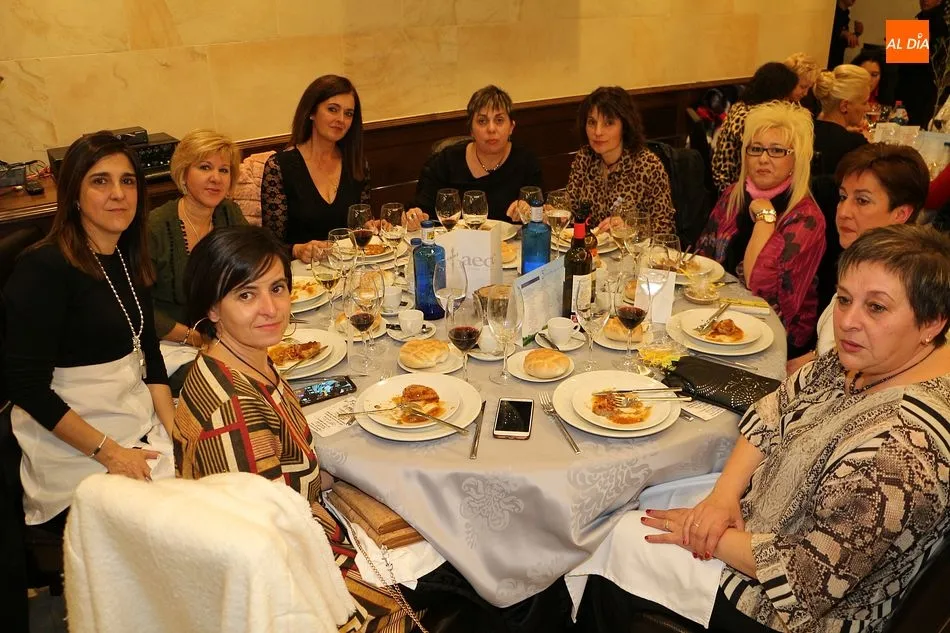 Foto 9 - La segunda cena contra el c&aacute;ncer cierra el &eacute;xitoso ciclo de propuestas solidarias