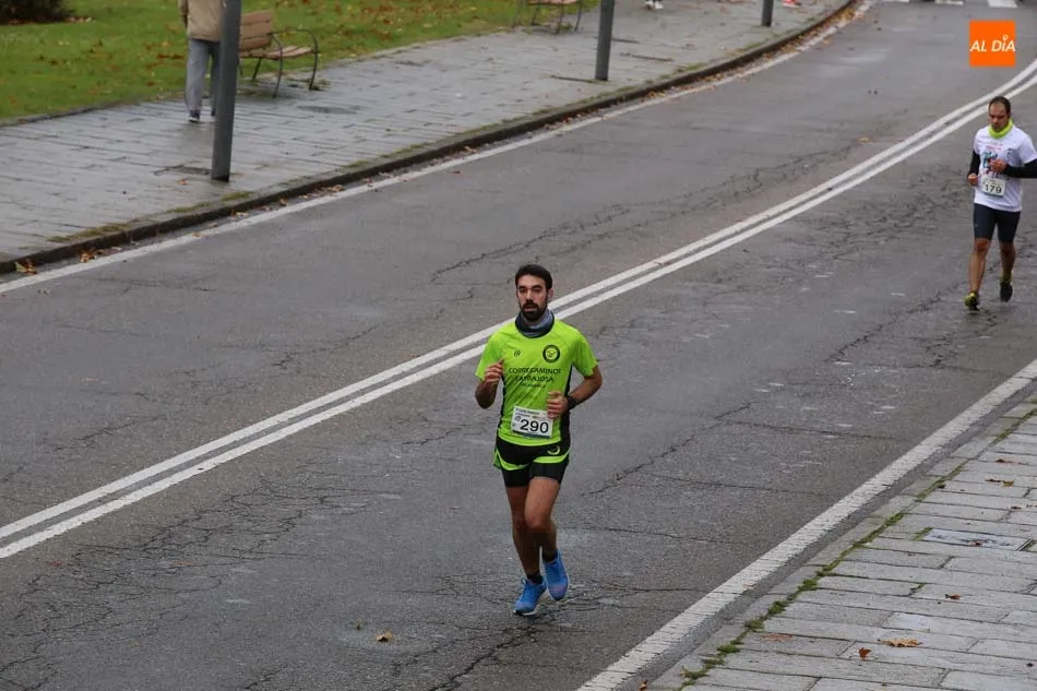 Foto 8 - Diego Jim&eacute;nez y Pilar Garc&iacute;a se proclaman vencedores de la VI Vuelta Pedestre a Salamanca