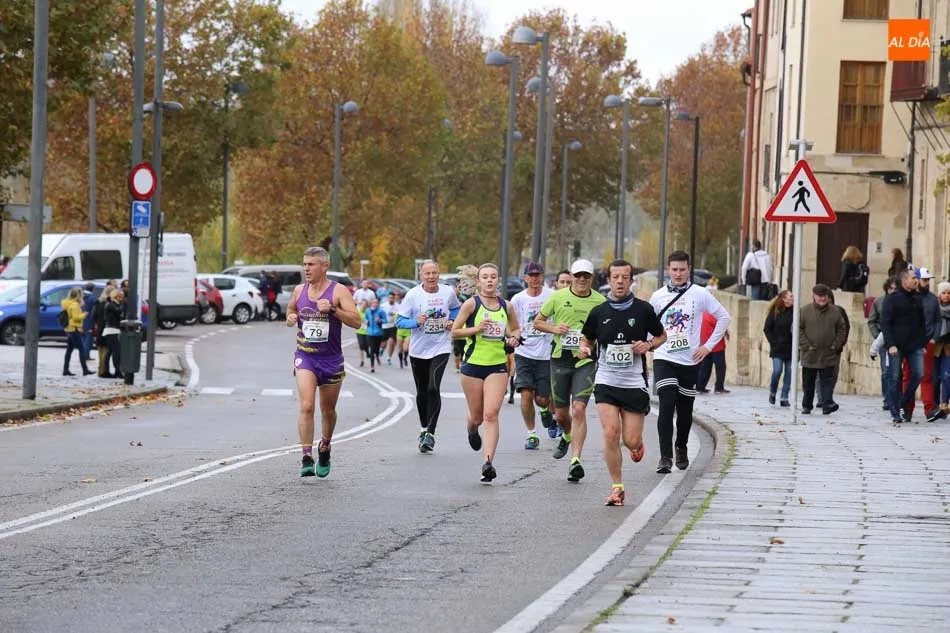 Foto 7 - Diego Jim&eacute;nez y Pilar Garc&iacute;a se proclaman vencedores de la VI Vuelta Pedestre a Salamanca