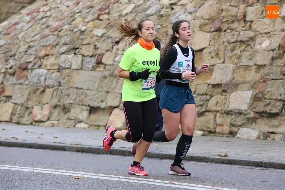 Foto 2 - Diego Jim&eacute;nez y Pilar Garc&iacute;a se proclaman vencedores de la VI Vuelta Pedestre a Salamanca