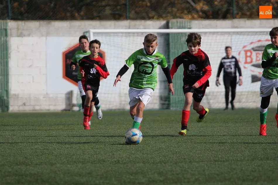 Foto 6 - Cadete, Infantil, Juvenil y Alev&iacute;n C ganan para la cantera del Guijuelo en una variada jornada