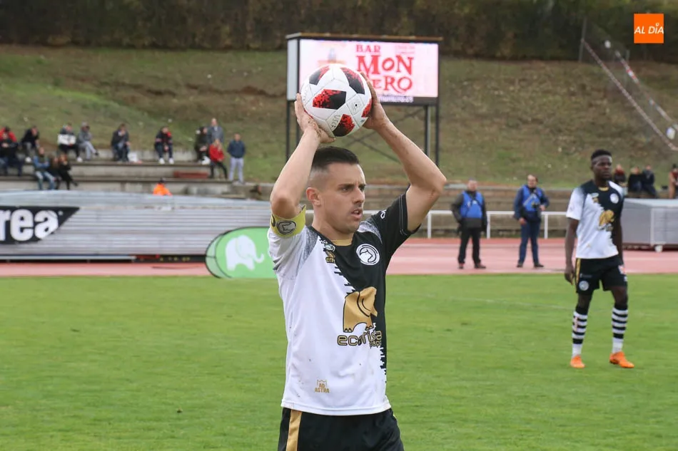 Piojo durante una acción del juego