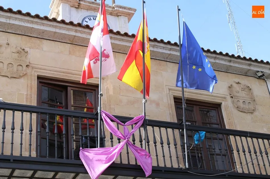 Foto 4 - Concentraci&oacute;n contra la violencia machista