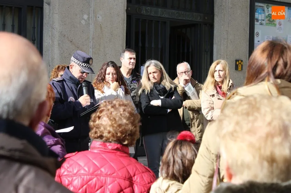 Foto 3 - Concentraci&oacute;n contra la violencia machista