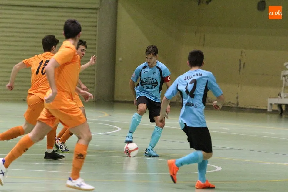 Foto 2 - El Alhambra Juvenil se impone al San Crist&oacute;bal por 5-1