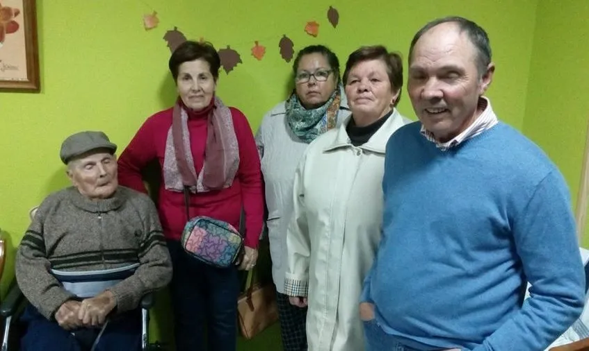 Foto 3 - Benjam&iacute;n Garc&iacute;a Oreja cumple 101 a&ntilde;os  