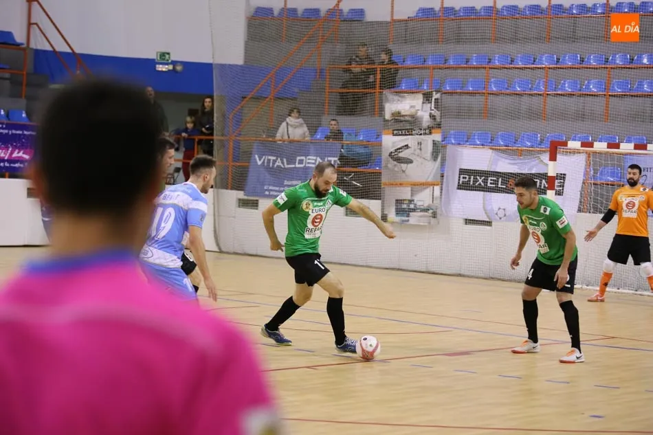 Foto 7 - El Salamanca F&uacute;tbol Sala vuelve a la victoria con una manita (5-0)