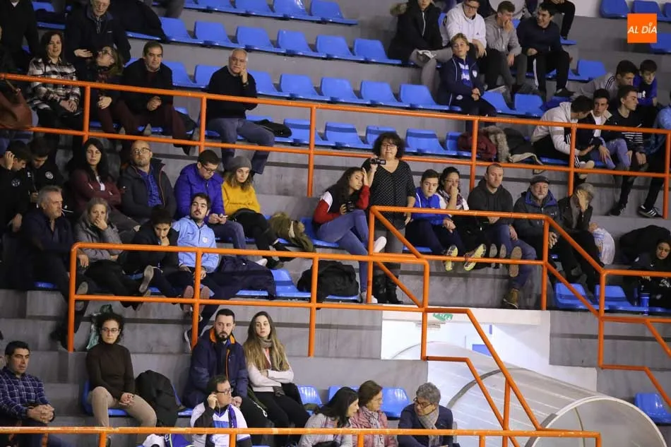 Foto 3 - El Salamanca F&uacute;tbol Sala vuelve a la victoria con una manita (5-0)
