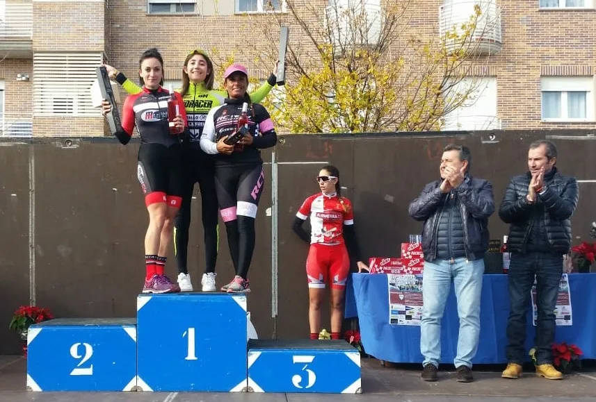 Foto 5 - Ainhoa S&aacute;nchez Casta&ntilde;o queda 2&ordf; en la III Carrera del Pavo de Arroyo de la Encomienda  