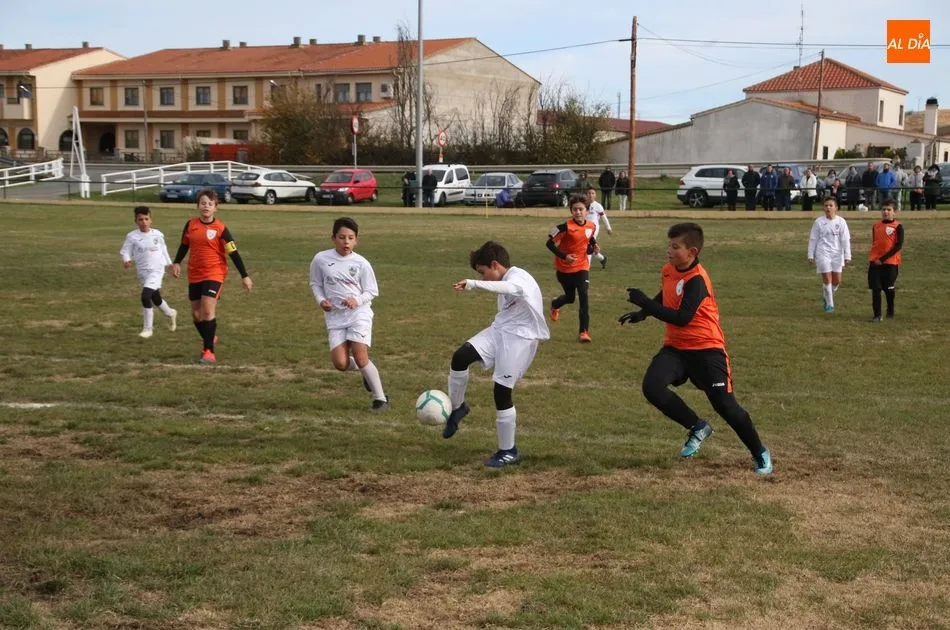 Foto 9 - Buena jornada para los equipos del Alba de Tormes Club de F&uacute;tbol