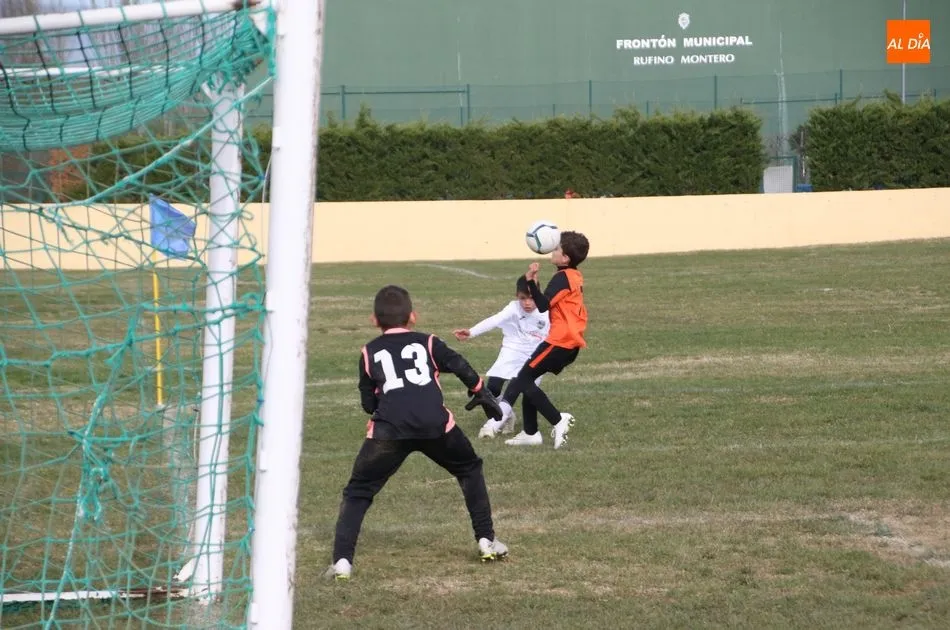 Foto 8 - Buena jornada para los equipos del Alba de Tormes Club de F&uacute;tbol