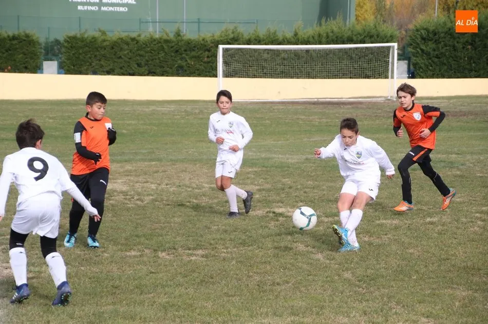 Foto 7 - Buena jornada para los equipos del Alba de Tormes Club de F&uacute;tbol