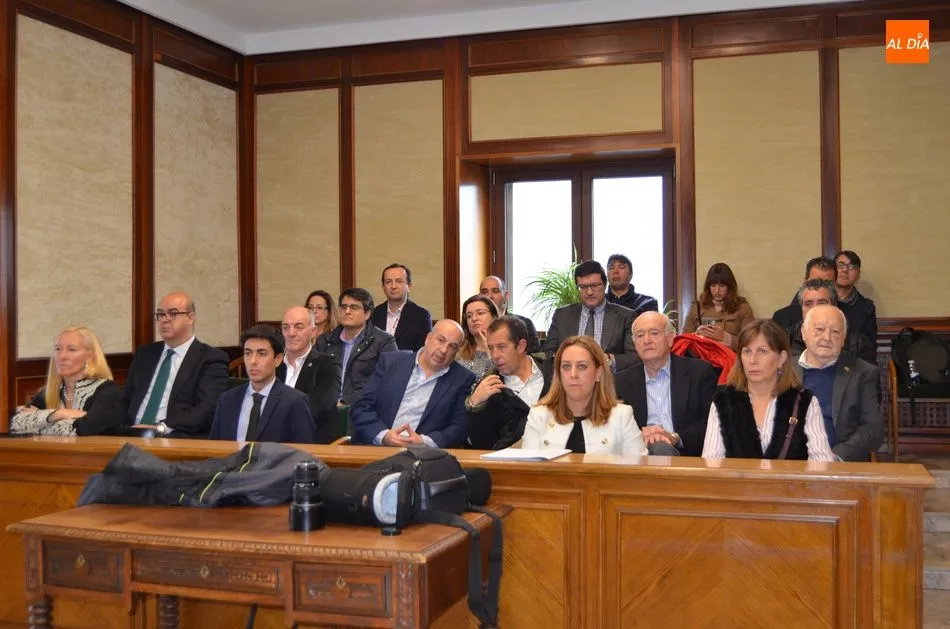 Foto 3 - El Plan de Reindustrializaci&oacute;n de B&eacute;jar comienza con siete millones de euros  