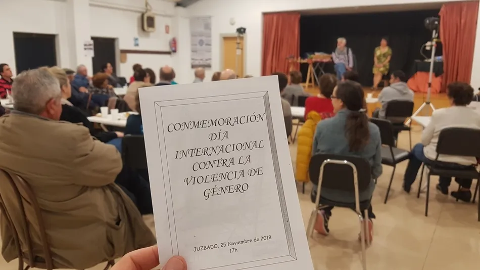 Foto 2 - Caf&eacute; teatro en Juzbado contra la Violencia de G&eacute;nero