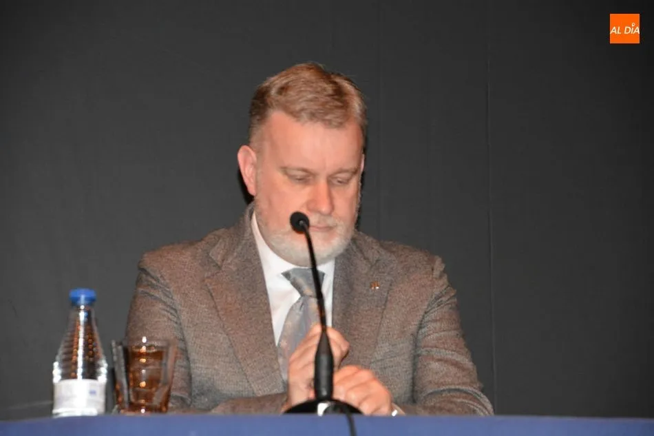 Foto 10 - La Usal y la Upsa cierran el ciclo de conferencias sobre Derecho, Arte y Teolog&iacute;a  