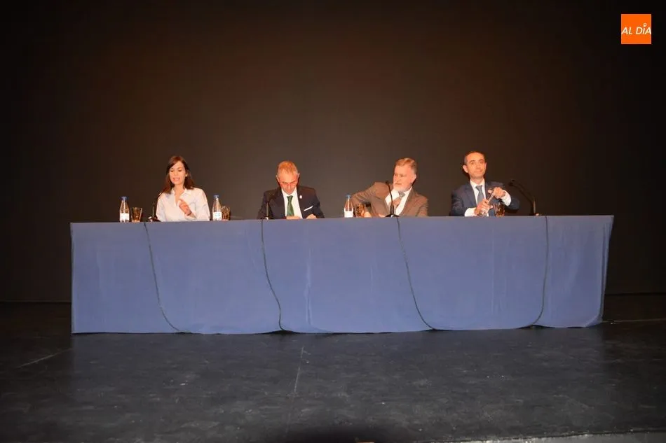 Foto 5 - La Usal y la Upsa cierran el ciclo de conferencias sobre Derecho, Arte y Teolog&iacute;a  