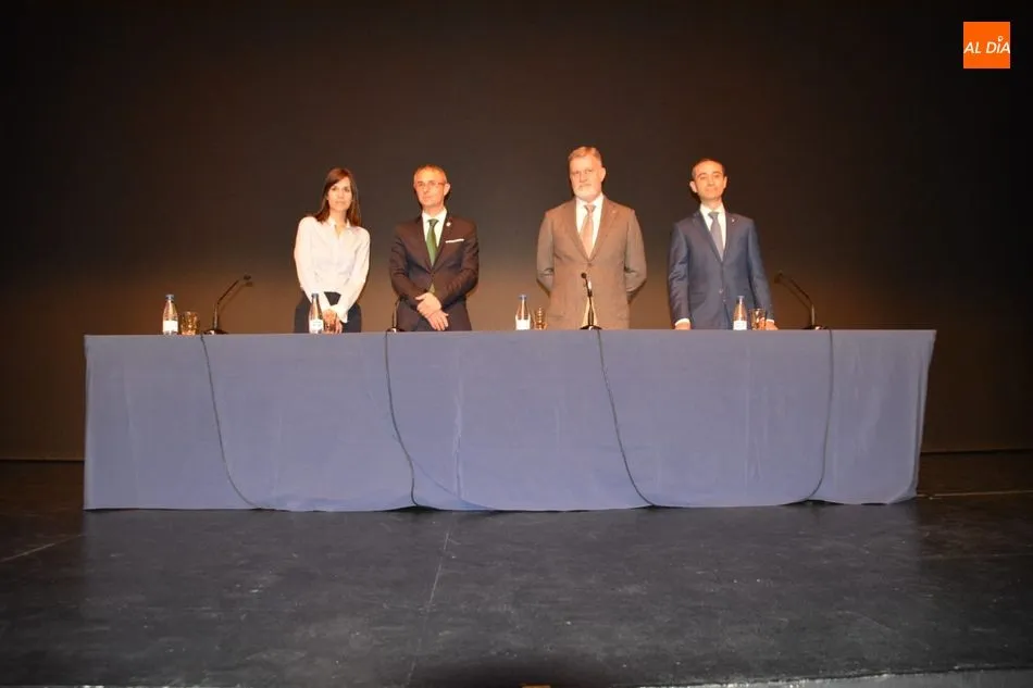 Foto 3 - La Usal y la Upsa cierran el ciclo de conferencias sobre Derecho, Arte y Teolog&iacute;a  