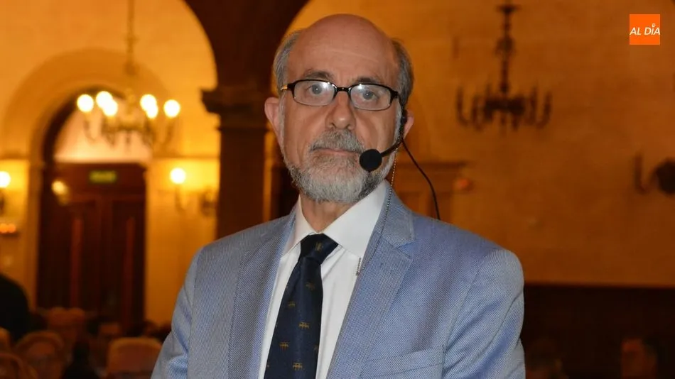 Vicente Sierra Puparelli durante su conferencia en el Casino de Salamanca / Foto: Lydia González.