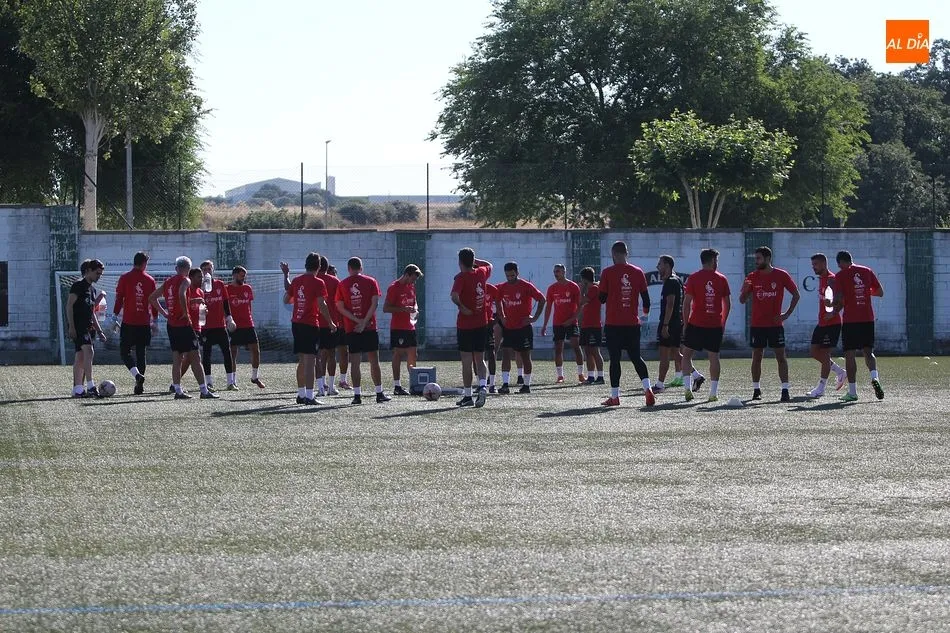 El Guijuelo en un entrenamiento en el Municipal durante esta temporada
