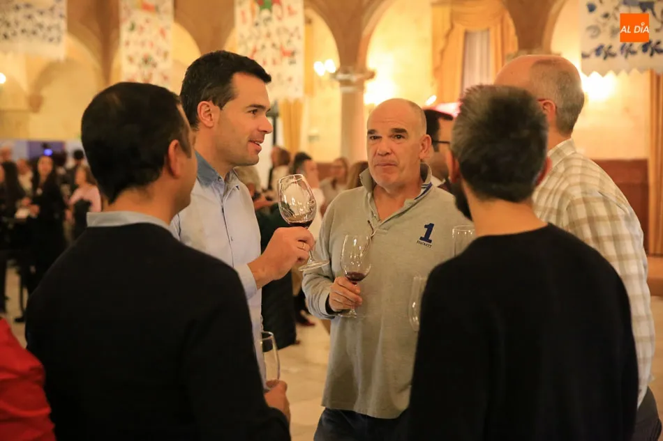Foto 4 - La DOP Sierra de Salamanca presenta sus vinos en sociedad  