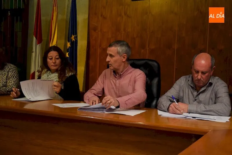 Foto 5 - El PSOE retira del pleno el punto sobre la adjudicaci&oacute;n del camping municipal a petici&oacute;n del...